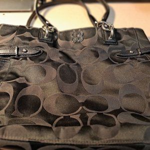 Coach 16435 Colette Signature shoulder bag
